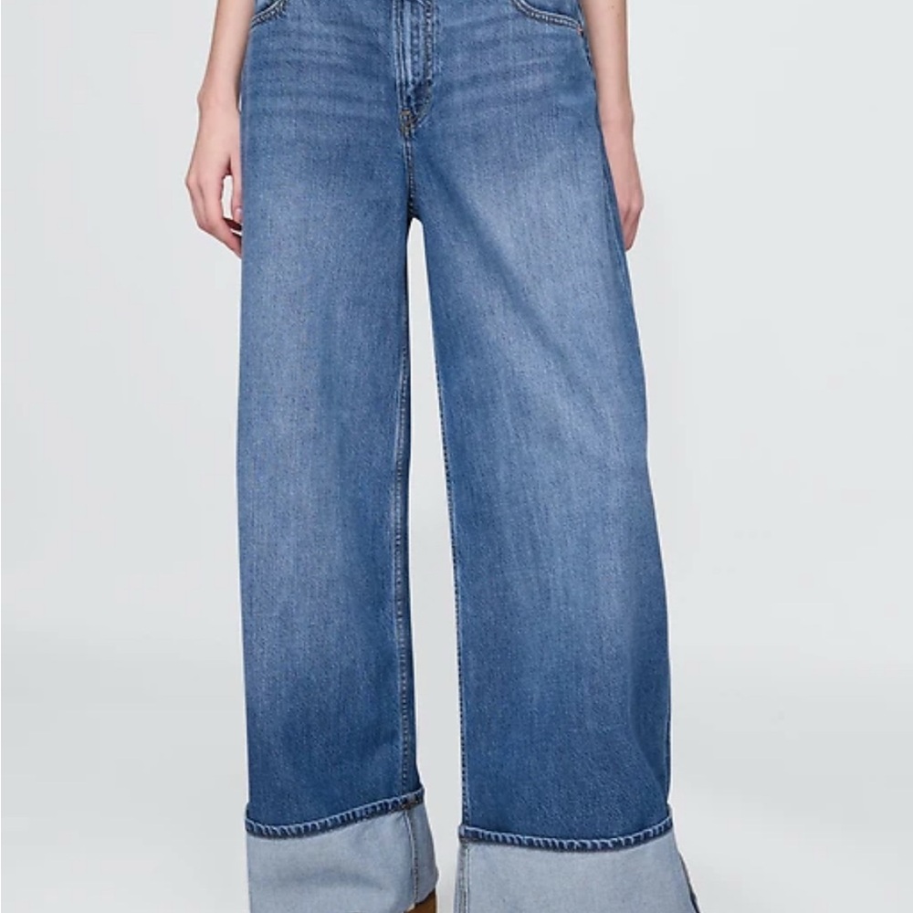 New with tags-  GAP Women's Denim Wide Leg & super soft